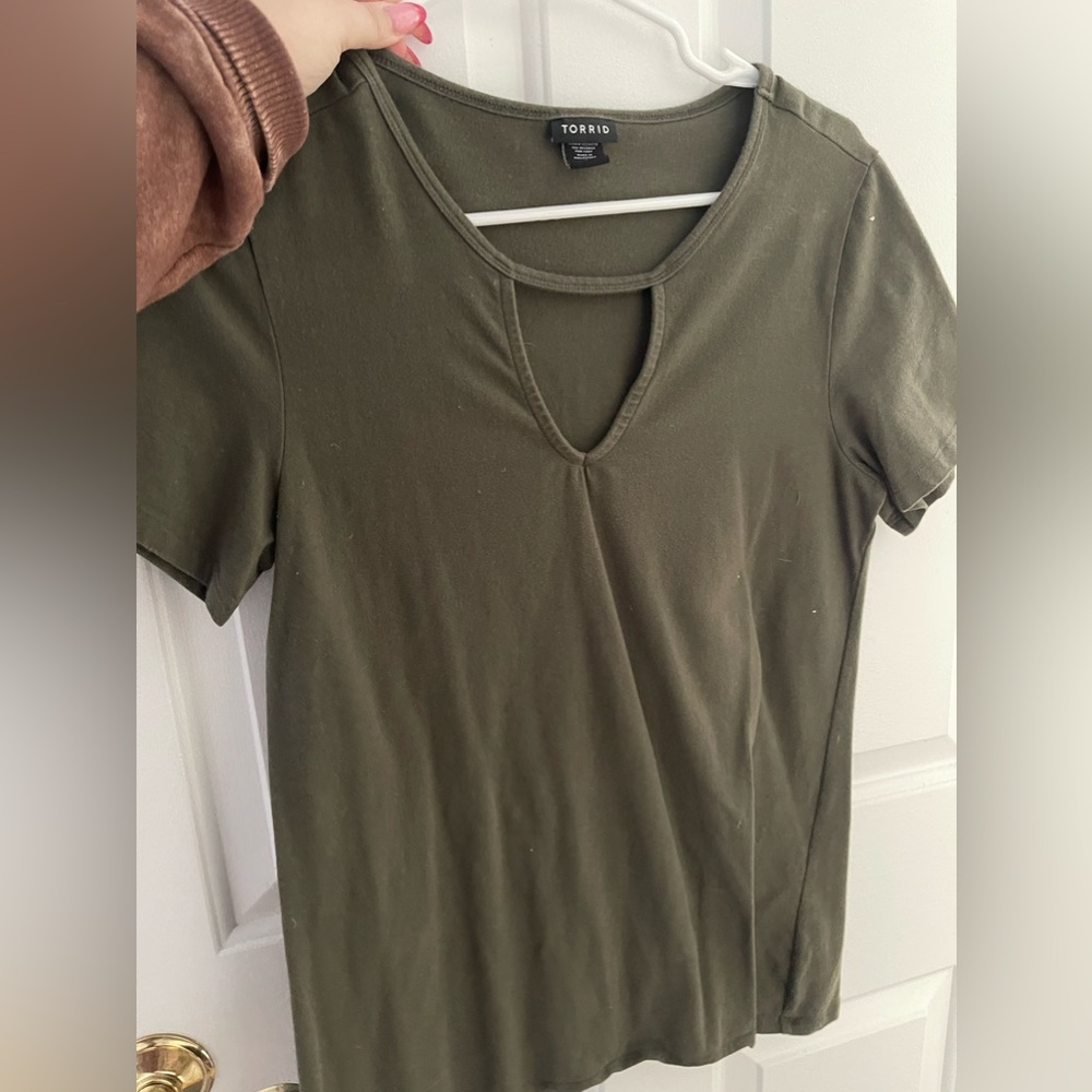 Torrid Size 0 Shirt
